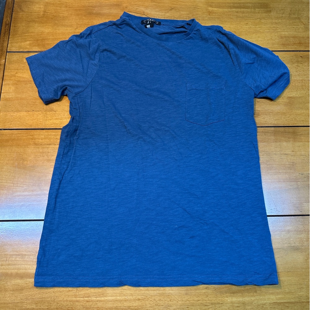 Casual Blue Short Sleeve Tee for Men